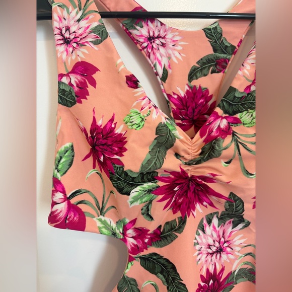 Tori Praver Floral Pink cutout one piece swimsuit, size Medium - Picture 6 of 8